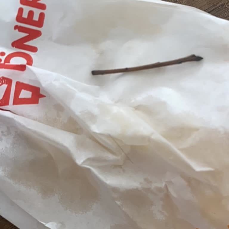 Bereket Döner Dürümde Dal Parçası: Hijyen İhlali Ve Ücret İadesi Talebi