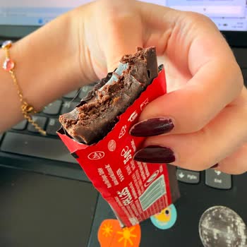 Fellas Choco Bar Ürününde Kıl Çıktı: Hijyen Ve Güven Sorunu