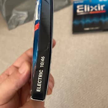 Özensiz Paketleme Nedeniyle Hasarlı Elixir Gitar Telleri Ve Evde Değişim Talebi