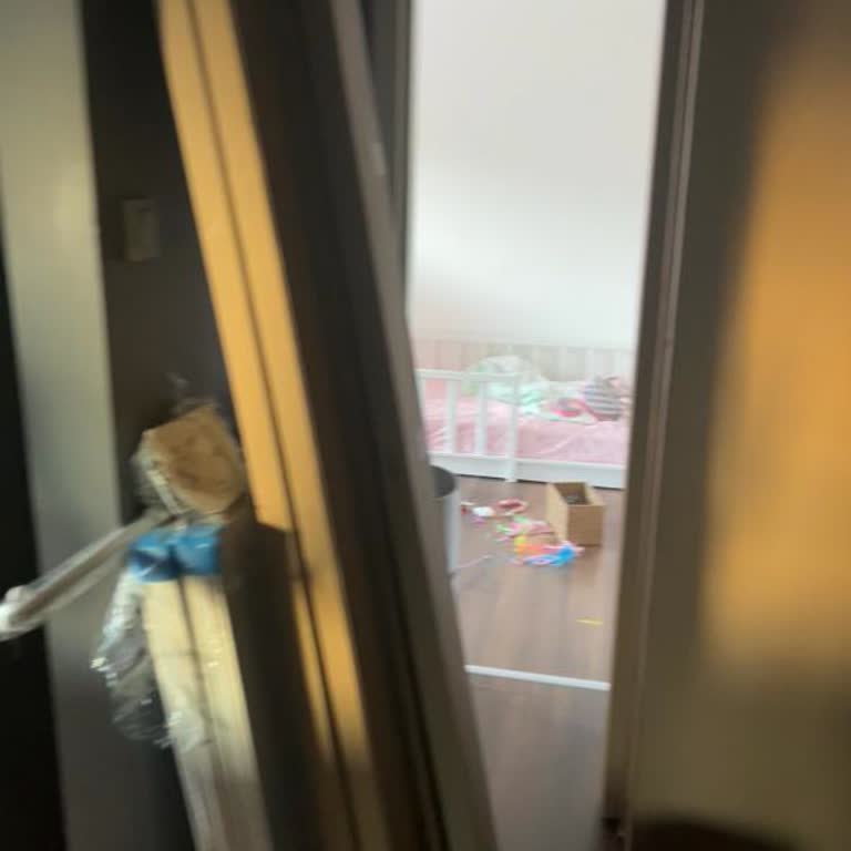 IKEA Delivery Refused to Carry Cabinet to Duplex Second Floor