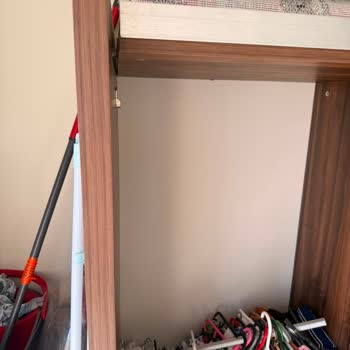 Kargılı Mobilya Dolabı Kısa Sürede Parçalandı, 7.500 TL Tamir Ücreti Talep Edildi