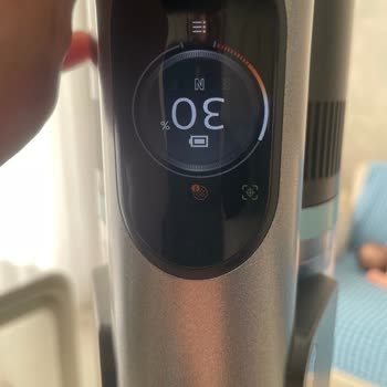 I8 Hatası Ve Çekim Gücü Düşmesi Nedeniyle Philips Aqua 8000 Süpürge'de Ürün Değişimi Talebi