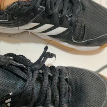 Ayıplı Adidas Çocuk Ayakkabısı İçin Hepsiburada Satıcısının Garanti Reddi