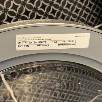 Bosch Çamaşır Makinesinde Küflenme Ve Boya Soyulması İçin Ücretsiz Panel Değişimi Talebi