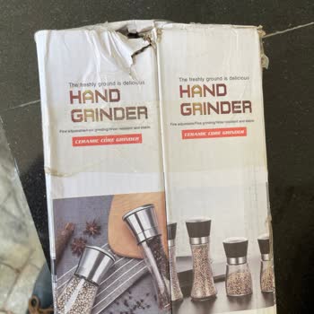 Kırık Ve Kullanılmış Ürünler Çöp Kutu İçinde Gönderildi