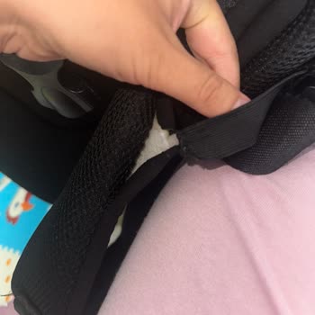 Kanguru Bebek Taşıyıcısının Yırtılması Ve Çocuk Güvenliği Tehlikesi