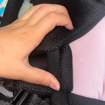 Kanguru Bebek Taşıyıcısının Yırtılması Ve Çocuk Güvenliği Tehlikesi