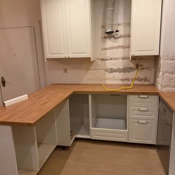 Gardırop Ve Mutfak Montajındaki Kusurlu İşçilik Ve Cevapsız Servis Şikayeti