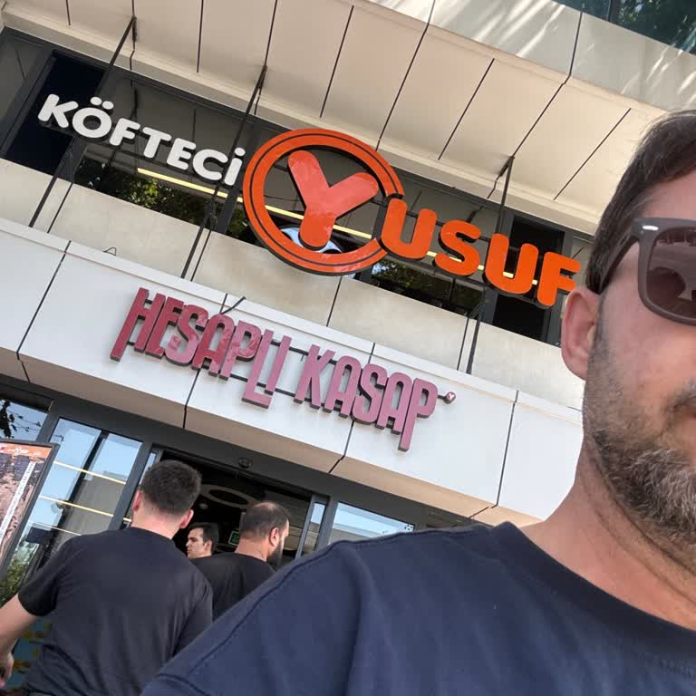 Kavurmalı Tostun 55 Dakikada Gelmemesi Ve Personelin Soğuk Davranışı