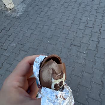 Bozulmuş Sürpriz Yumurta Çocuğa Satıldı Sağlık Ve Güven Sorunu