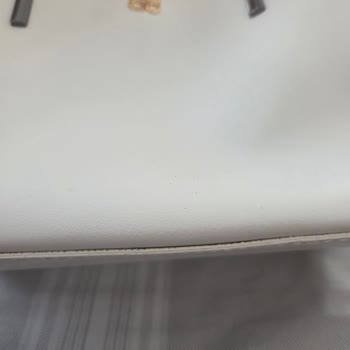 Bir Hafta Kullanım Sonrası Çanta Ambleminde Bozulma Ve İade Reddi