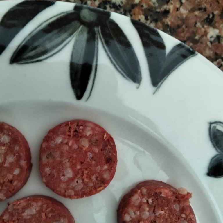 Küflü Sucuk İade Reddi Ve Sağlık Riski Şikayeti
