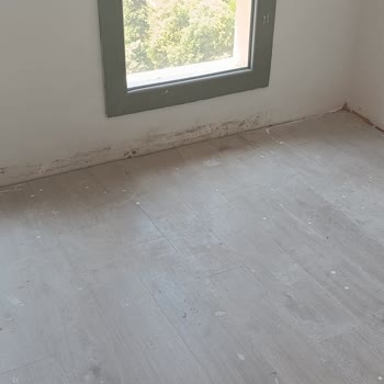 TOKİ Körfez 3. Etap Dairenin Su Sızdıran Tavanı Ve Su Alan Zemini Tamir Edilmedi