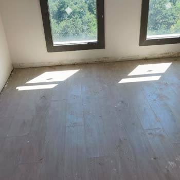 TOKİ Körfez 3. Etap Dairenin Su Sızdıran Tavanı Ve Su Alan Zemini Tamir Edilmedi