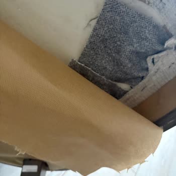 Üç Ay Geçen Teslimat, Ayıplı Sandalyeler Ve Yetkisiz Sipariş: Büyük Mağduriyet