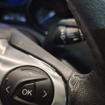 Ford Yetkili Servisinin Direksiyon Krom Çerçeve Hasarını Kabul Etmemesi Ve Yüksek Ücret İstemi