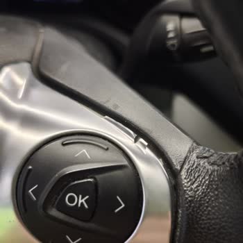 Ford Yetkili Servisinin Direksiyon Krom Çerçeve Hasarını Kabul Etmemesi Ve Yüksek Ücret İstemi