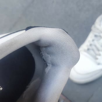 Puma Ayakkabısında Hızlı Çatlama Ve Sararma, Şeffaf Olmayan İnceleme Kararı