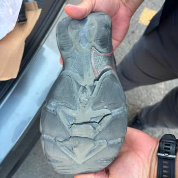 Skechers Ayakkabısında Hızlı Çatlak Ve Deformasyon, İade Ve Değişim Reddi