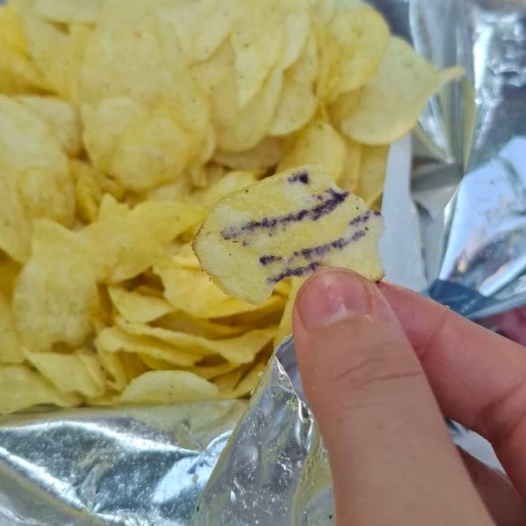 Lays Cipsinde Mavi Lekeler Ve Gıda Güvenliği Endişesi