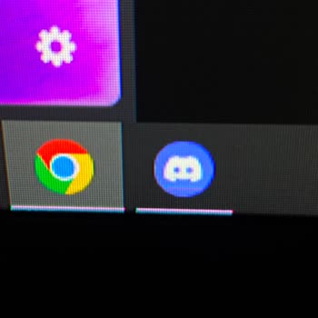 Pantalla Gigabyte G24F-2 Con Pixel Muerto Recurrente y Línea Horizontal