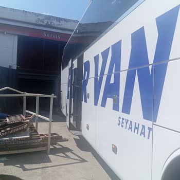 İki Saat Gecikme, Sürekli Arıza Ve Kaba Şoförlük Nedeniyle Sınavım Risk Altında