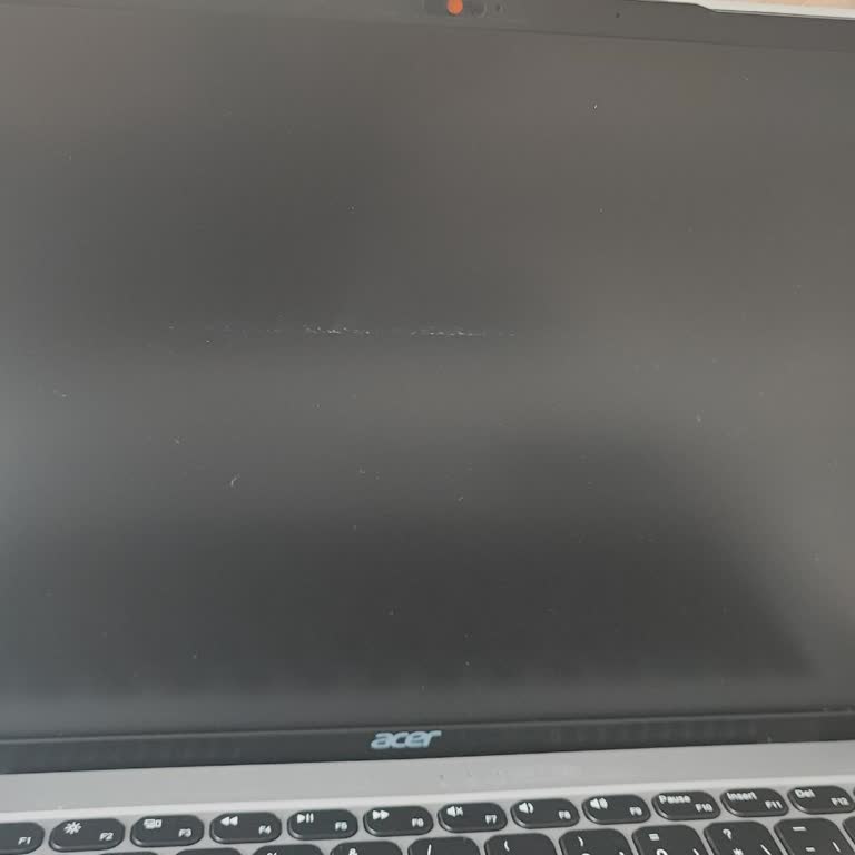 Acer Notebook Garanti Kapsamında Ücretsiz Panel Değişimi Talebi