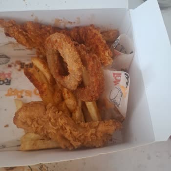 Cajun Corner Polatlı Şubesinde Yanlış Burger Ve Soğan Halkası Tekrarlanan Hata