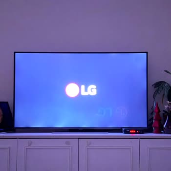 Yeni LG TV’de Işık Sızması Ve Servisin Gelmemesi, Yanlış Rapor Şikayeti