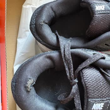 Nike Run Defy Ayakkabılarda Erken Yırtılma Ve İade Talebim