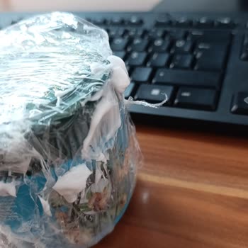 Yanlış Paketleme Nedeniyle Kozmetik Ürünlerim Akarak Kullanılamaz