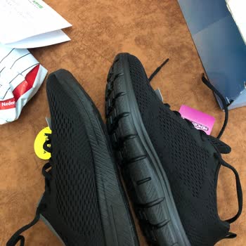 Tekler Farklı Gelen Skechers Ayakkabılar İçin Değişim Veya İade Talebi