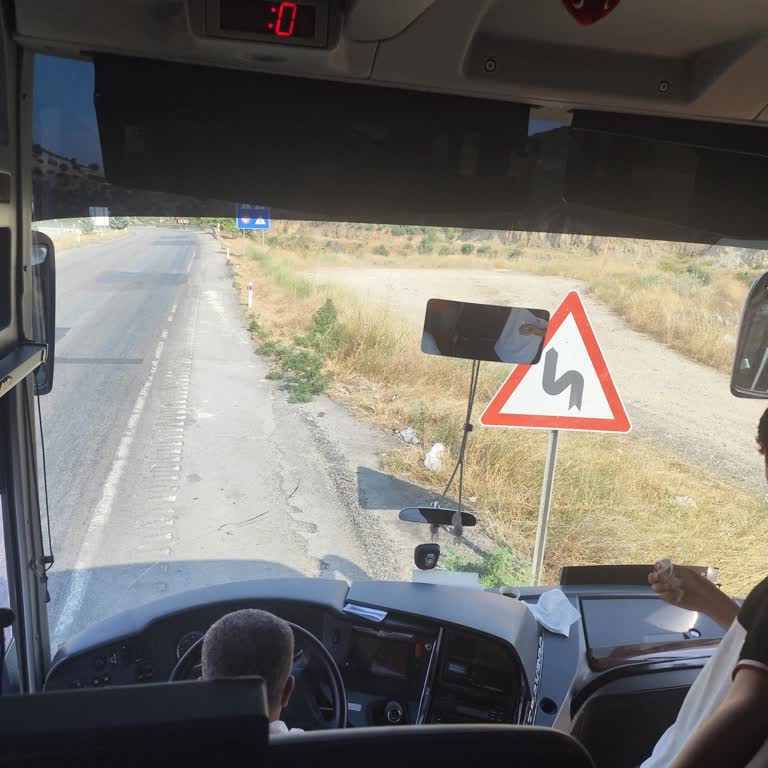 Aşırı Gecikme Ve Çalışmayan Klima Nedeniyle Konforsuz Yolculuk