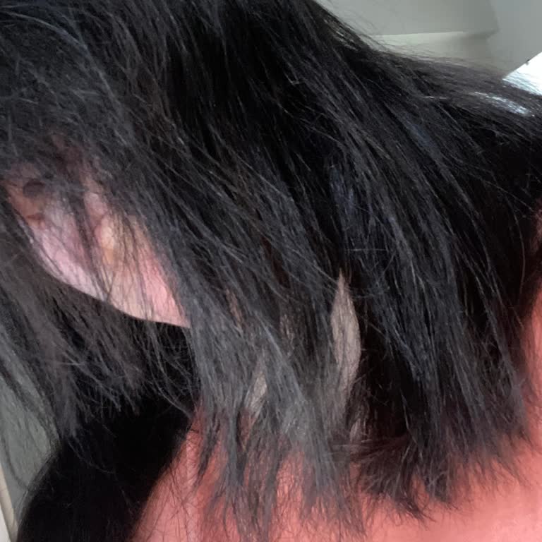 L’Oreal Saç Boyası Yanıltıcı Renk Verdi, Saçlarım Tamamen Siyah Oldu