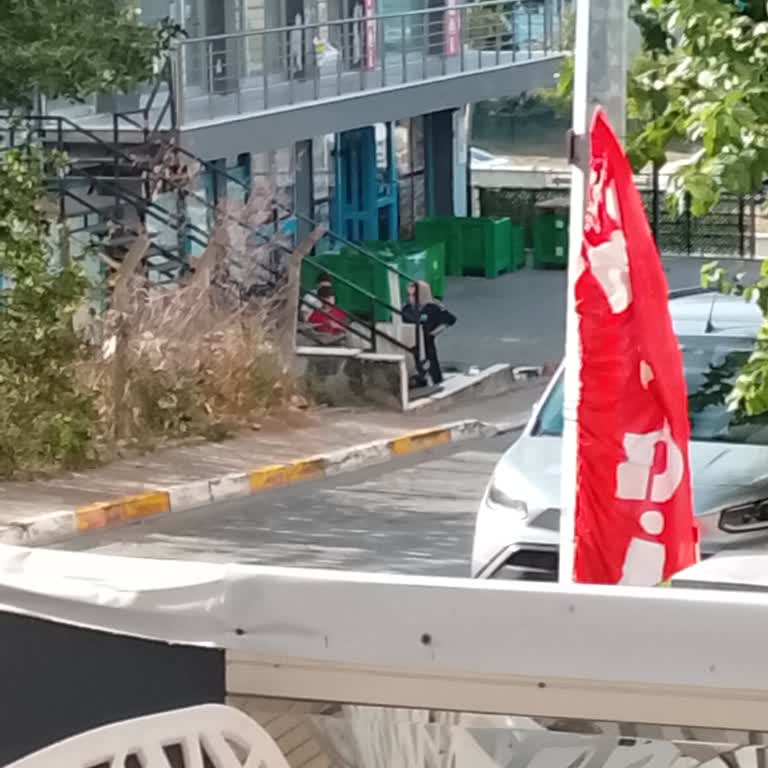 Kasada Çalışan Personelin Hakaretli Ve Saygısız Tutumu