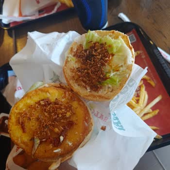 Kadıköy Saloon Burger'da Yanlış Ve Eksik Sipariş, Özürsüz Yaklaşım