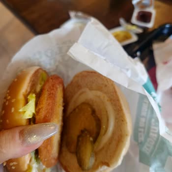 Kadıköy Saloon Burger'da Yanlış Ve Eksik Sipariş, Özürsüz Yaklaşım