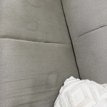 Enza Home Koltuk Takımında Kumaş Kusurları Ve Müşteri Şikayetinin Çözüm Talebi