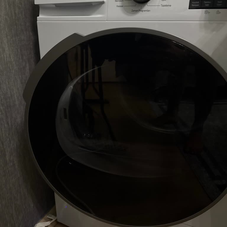 Arçelik 1001 KMX Makinem Program Sonunda Dönmeyi Durdurmuyor Ve Toz Yayarak Mağdur Ediyor