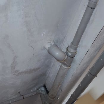 Tamamlandı Olarak İşaretlenen Çöp Ve Su Sızıntısı Şikayetim Cevapsız Kaldı