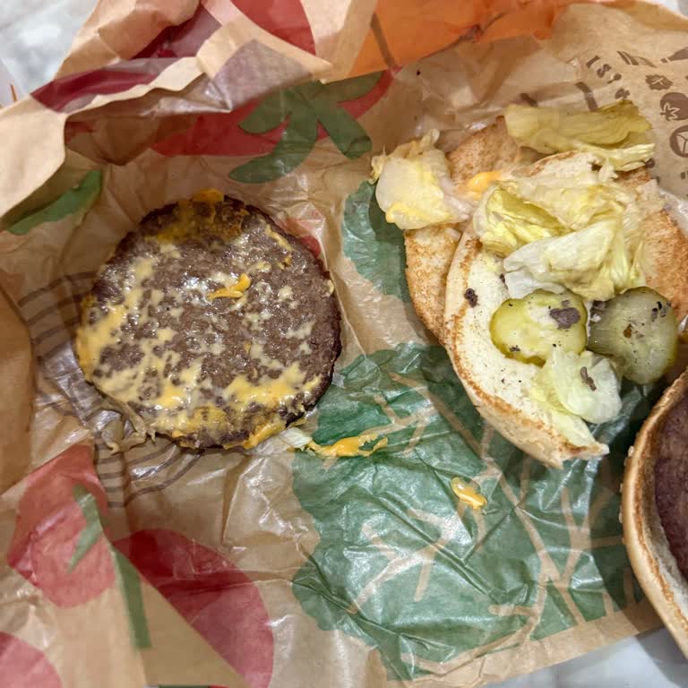 Sipariş Notuma Rağmen Burger King Ürününde Peynir Vardı Ve Çocuğum Mağdur Oldu