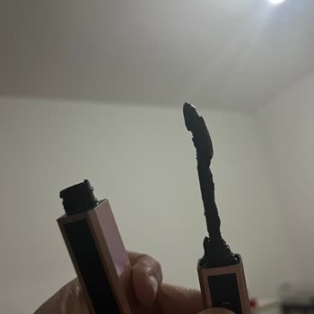 Lancôme Idole Rimel Parçası Çıktı, Ürün Dağılıyor Ve Kullanılamaz