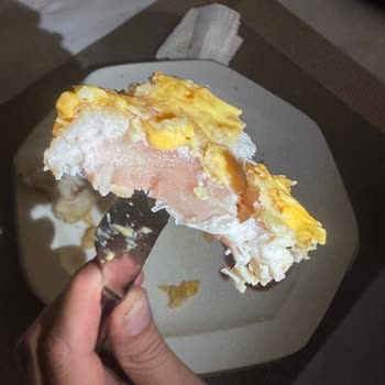 Popeyes Cepa Şubesinde Çiğ Tavuklu Hamburger İhmalı