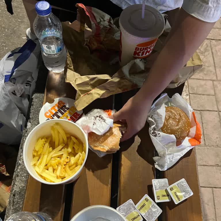 Chicken Tenders Eksikliği Ve Personel Tutumu Şikayeti