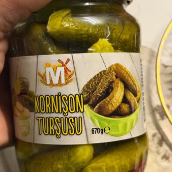 Kavanoz İçinde Böcek Bulunan Turşu Ürünü Gıda Güvenliği İhlali