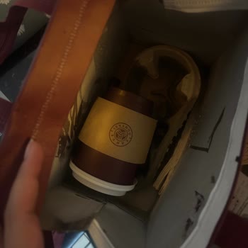 Yemeksepeti Kuryesinin Dikkatsizliği Nedeniyle Latte Dökülmüş Şekilde Teslim Edildi