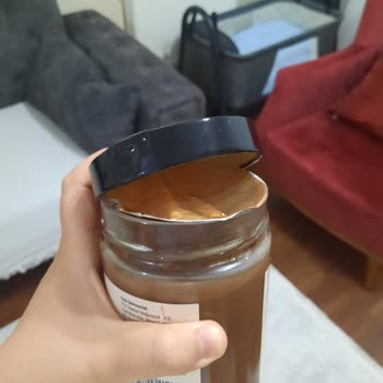 Küflü Avokado Ve Çilek, Açılmış Çikolata Kavanozu Ve Cevapsız Yanıt