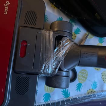 Dyson V15 Süpürge Başlığı Garanti Kapsamında İki Kez Kırıldı, Kalıcı Çözüm Talebi