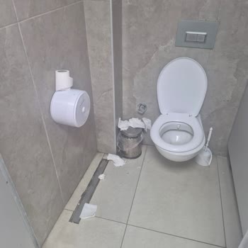 Hijyen Ve Bakımsız Otel Şikayeti, Jolly Tur'dan Tam İade Talebi