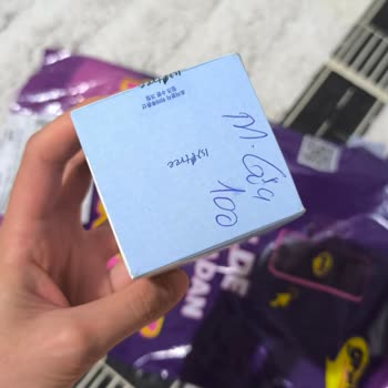 Gratis’ten Gelen Yüz Kremi Açık Ve Boş